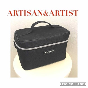 ARTISAN&ARTISTのバニティケースです。

欲しいけど、雑誌の付録のバニティ使ってるし別に急がへんしな〜っと思ってずっと先延ばしにしてました。

が、大阪高島屋で
「あと１点です。」と言われ、