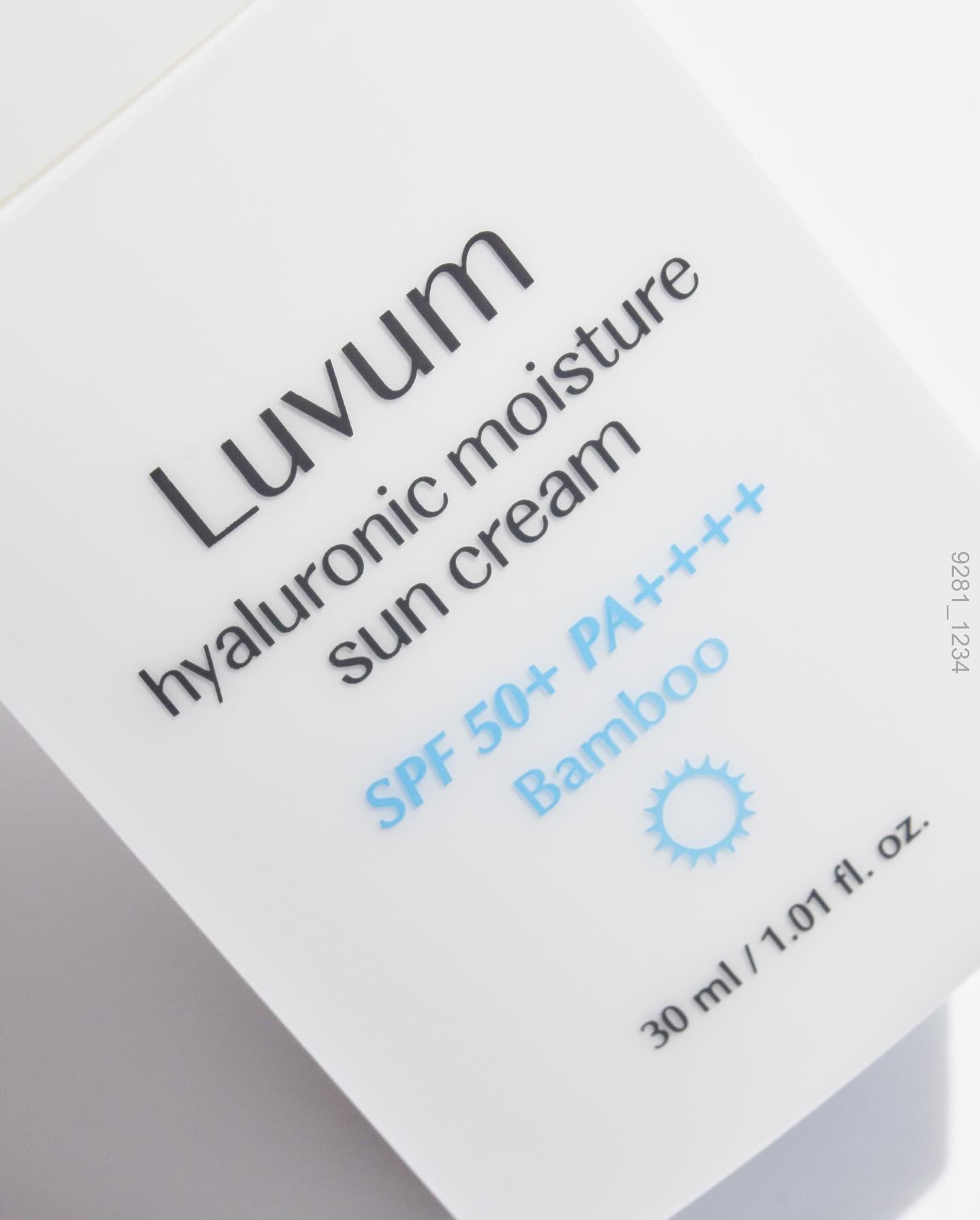 Luvum バンブーヒアルロン酸水分サンクリームのクチコミ「𝐋𝐮𝐯𝐮𝐦
 𝐁𝐚𝐦𝐛𝐨𝐨 𝐇𝐲𝐚𝐥𝐮𝐫𝐨𝐧𝐢𝐜 𝐌𝐨𝐢𝐬𝐭𝐮𝐫𝐞 𝐒𝐮𝐧 𝐂𝐫𝐞𝐚𝐦
 𝐁𝐚.....」（2枚目）