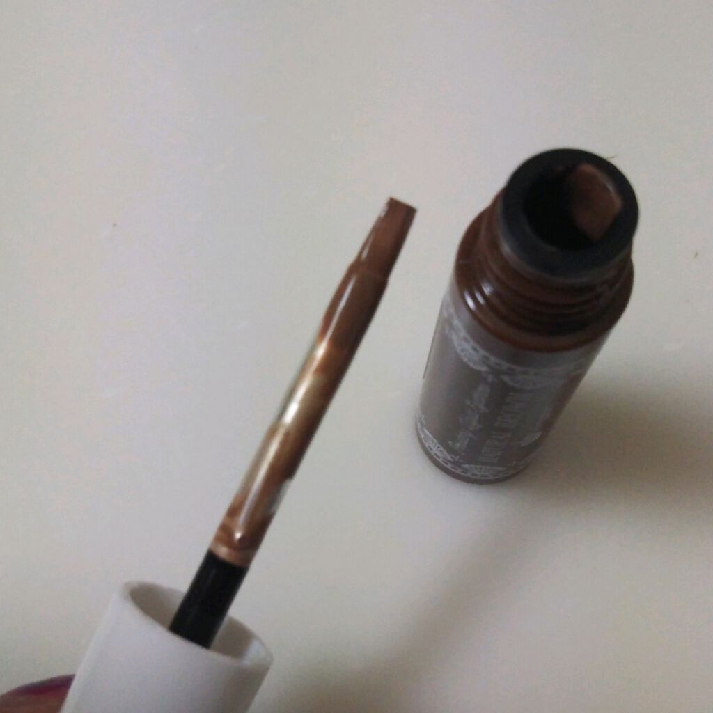 パウダリーリキッドアイブロウ ナチュラルブラウン/キングダム/リキッドアイブロウを使ったクチコミ（3枚目）