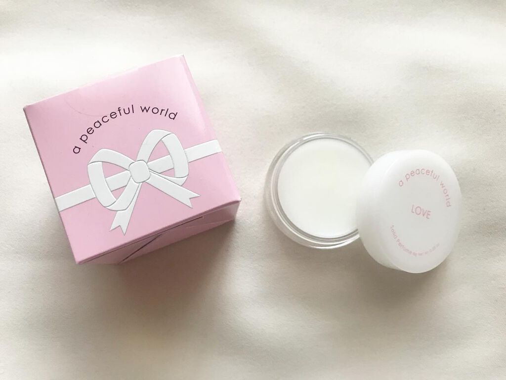 LOVE ソリッドパフューム/a peaceful world/練り香水を使ったクチコミ（1枚目）