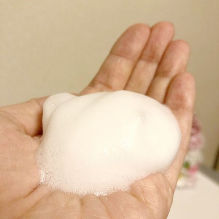 hadakaraボディソープ 泡で出てくるオイルインタイプ ローズガーデンの香り/hadakara/ボディソープを使ったクチコミ(2枚目)