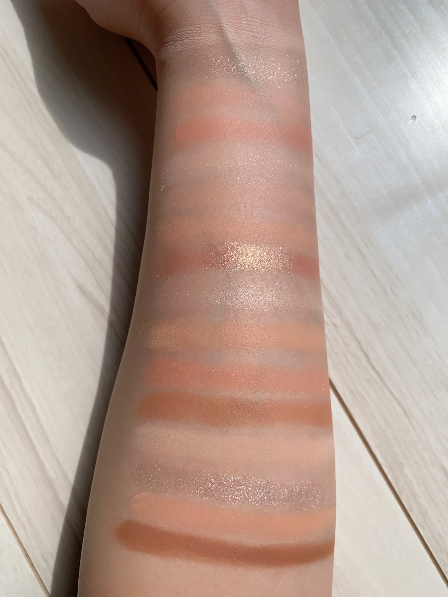 ソフトブラーリングアイパレット/wakemake/アイシャドウパレットを使ったクチコミ(5枚目)