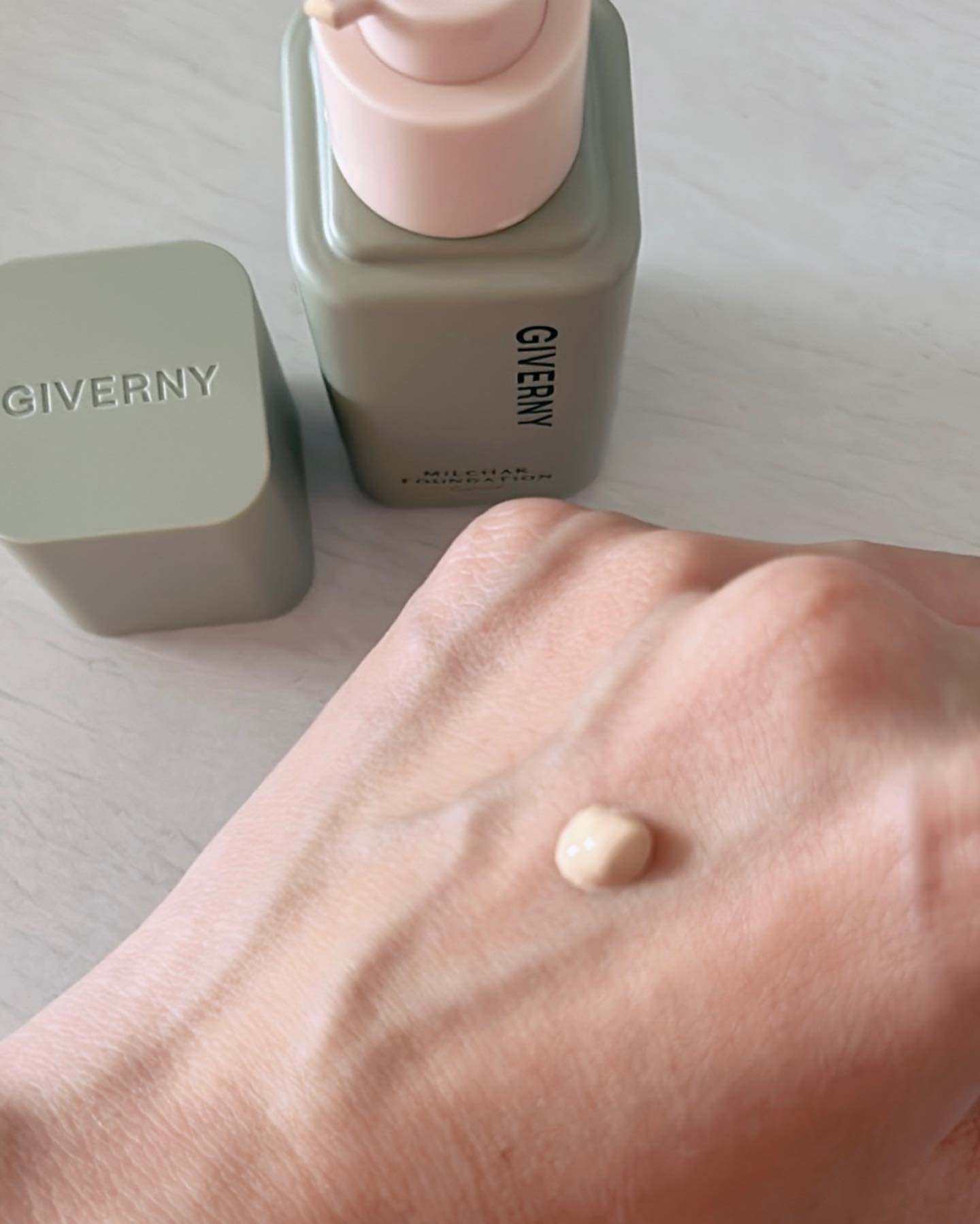 ジヴェルニー 密着カバークッション/GIVERNY/クッションファンデーションを使ったクチコミ（3枚目）