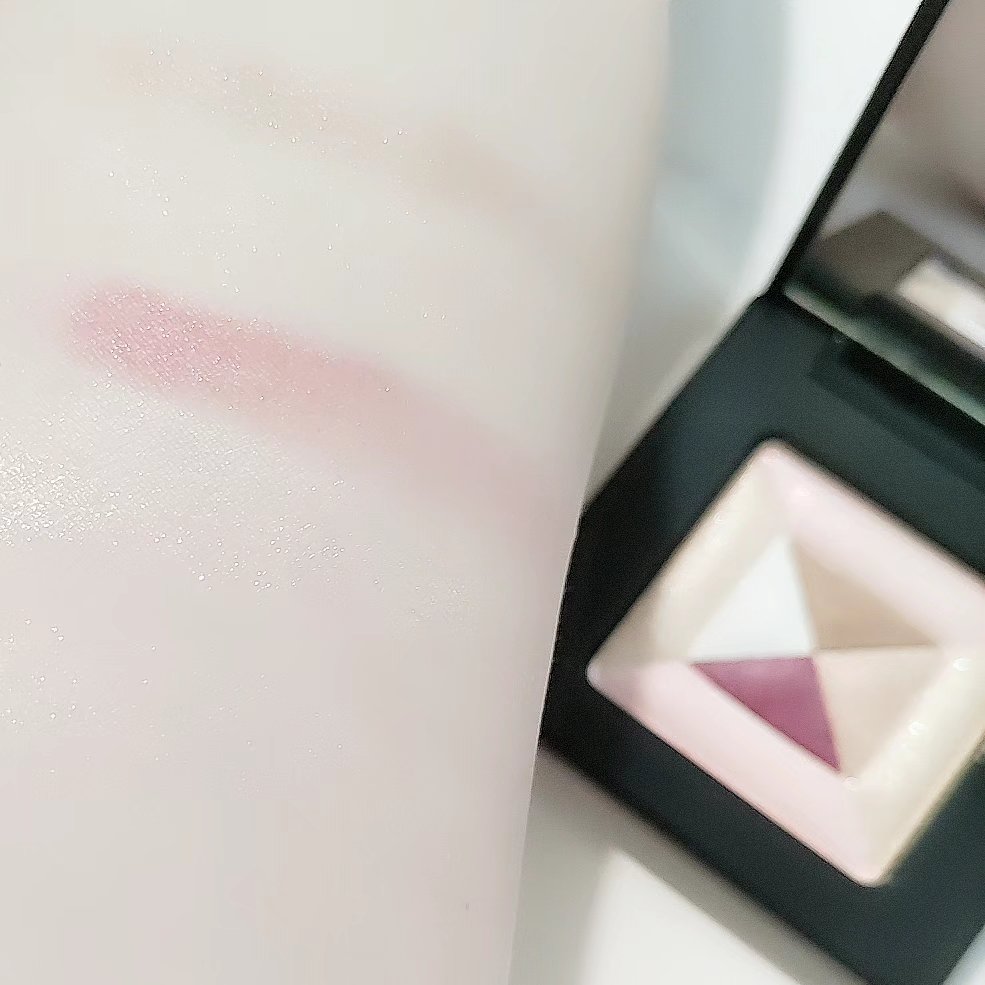 コンスピキュアス アイズ リミテッドコレクション b/Amplitude/単色アイシャドウを使ったクチコミ（3枚目）