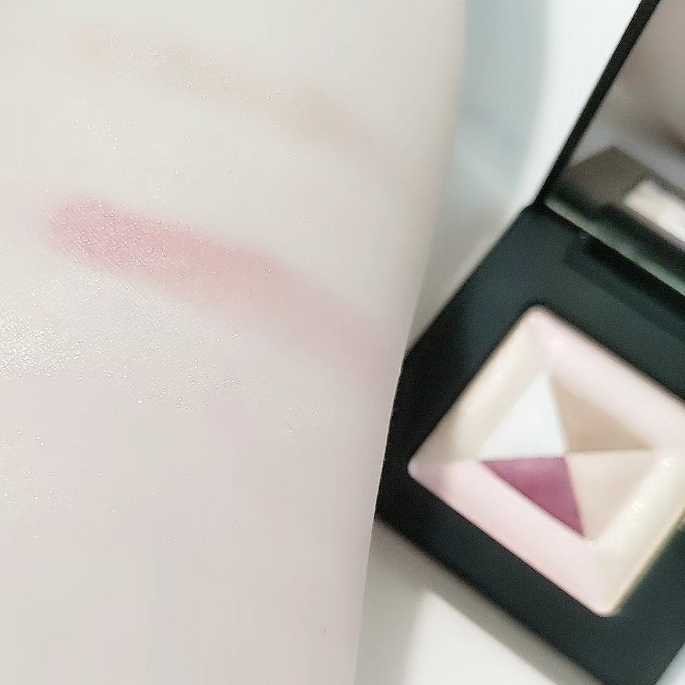 コンスピキュアス アイズ リミテッドコレクション b/Amplitude/単色アイシャドウを使ったクチコミ(3枚目)