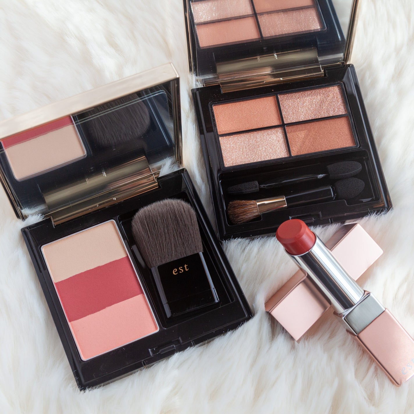 ピュア クラリティ シアー アイシャドウ/est/アイシャドウパレットを使ったクチコミ(1枚目)