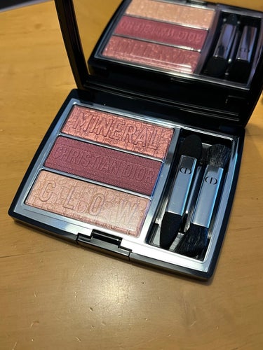 トリオ ブリック パレット 833 ミネラル ローズ（生産終了）/Dior/アイシャドウパレットの画像