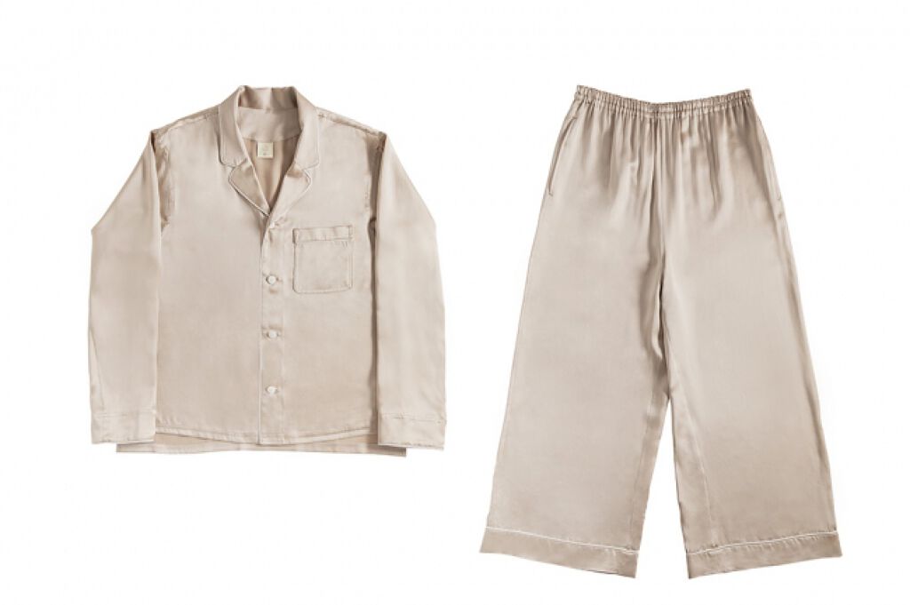 シルクパジャマ ピンクベージュ