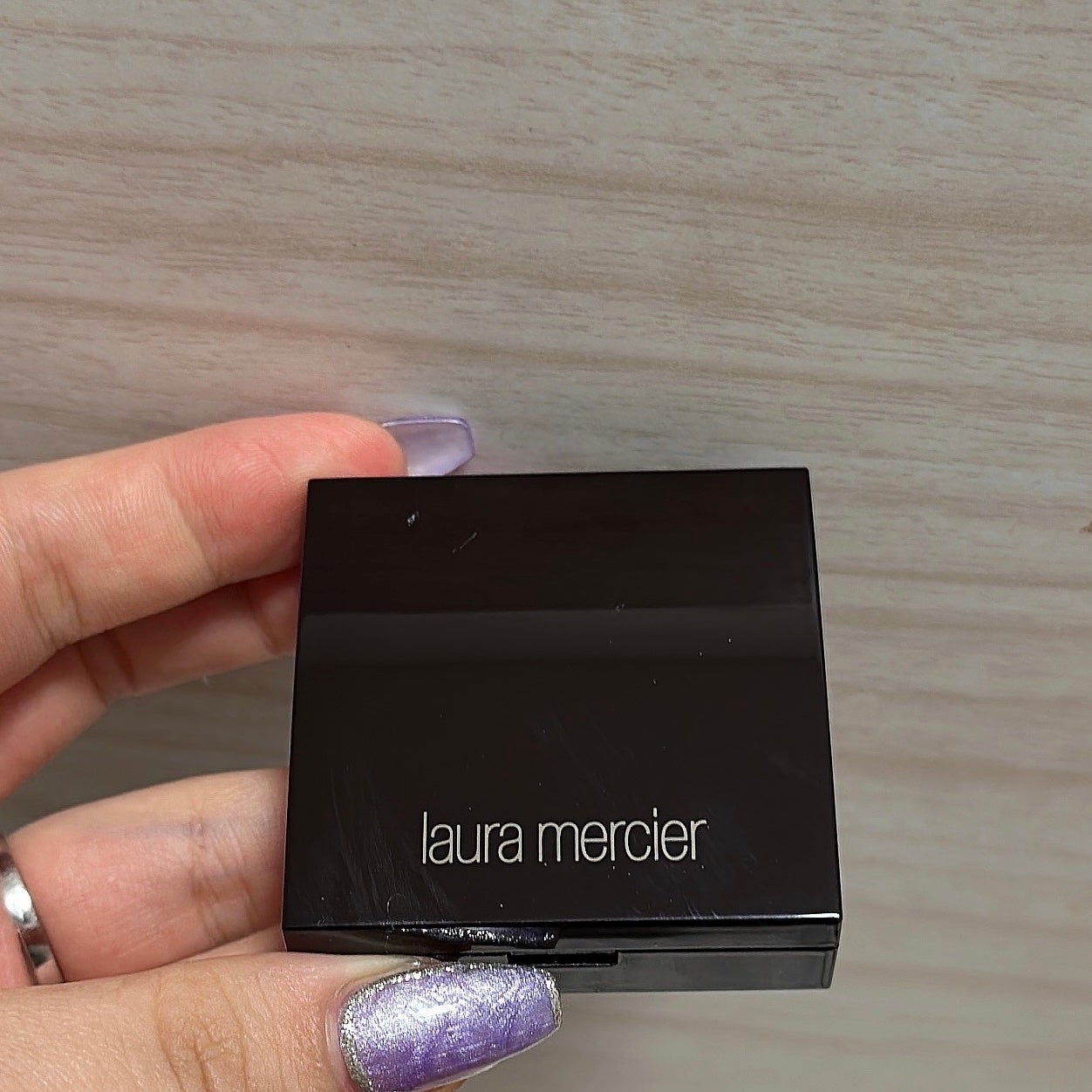 シークレット ブラーリング パウダー フォー アンダー アイズ/ローラ メルシエ/プレストパウダーを使ったクチコミ(1枚目)