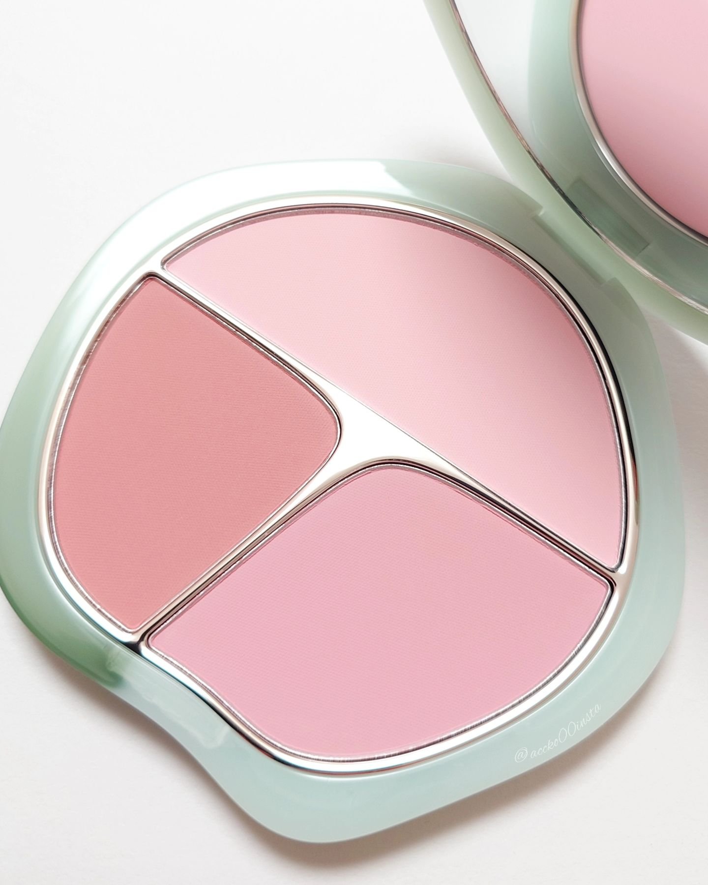 TIMAGE  3色チークパレット/TIMAGE/パウダーチークを使ったクチコミ（1枚目）