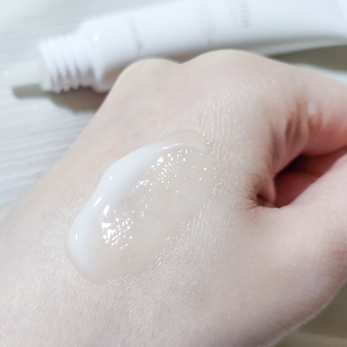 リフティアクリーム(目元用クリーム )/メザイク/アイケア・アイクリームを使ったクチコミ（3枚目）