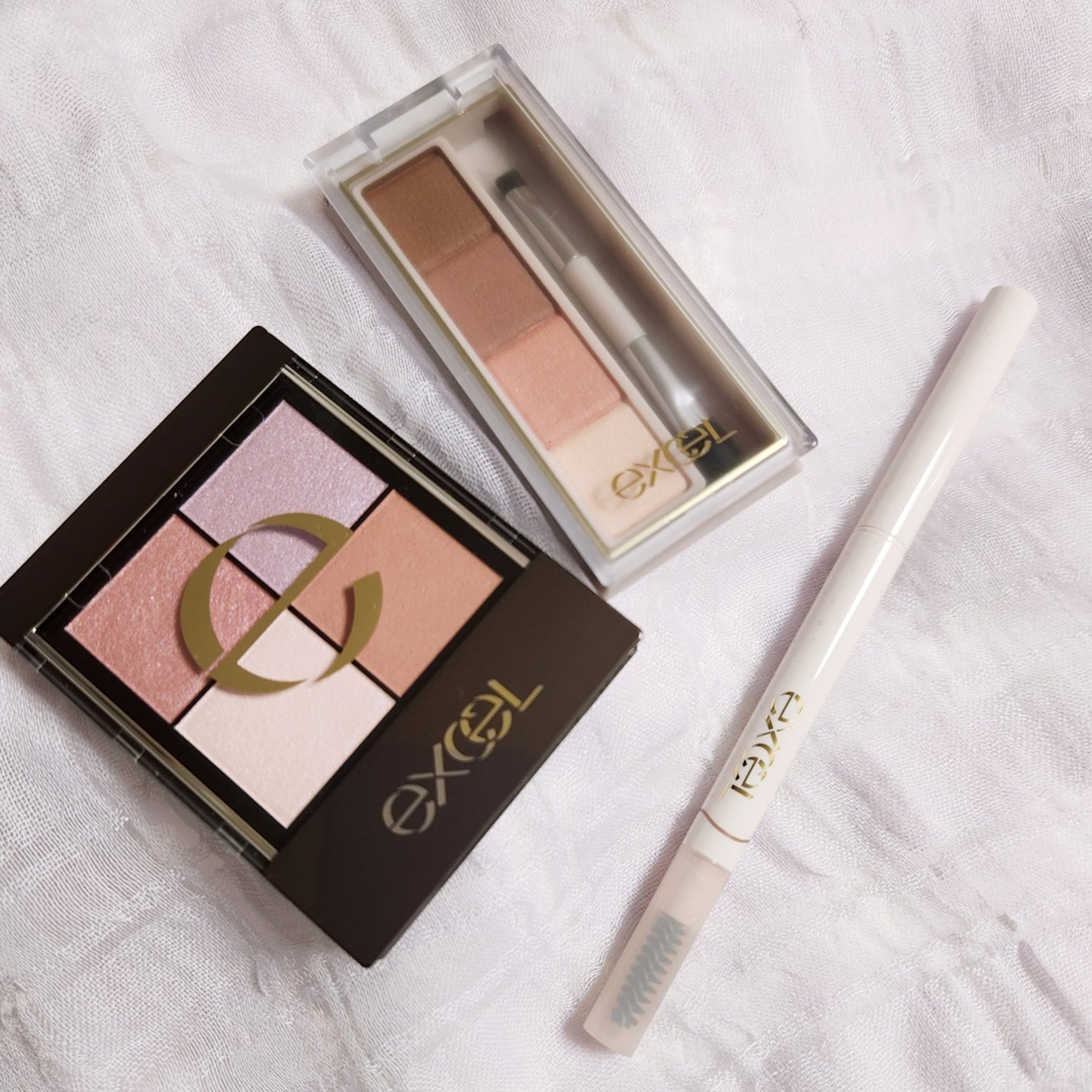 リアルクローズシャドウ/excel/アイシャドウパレットを使ったクチコミ(2枚目)