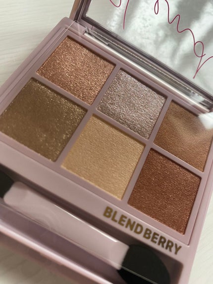 オーラクリエイション/BLEND BERRY/アイシャドウパレットを使ったクチコミ(4枚目)
