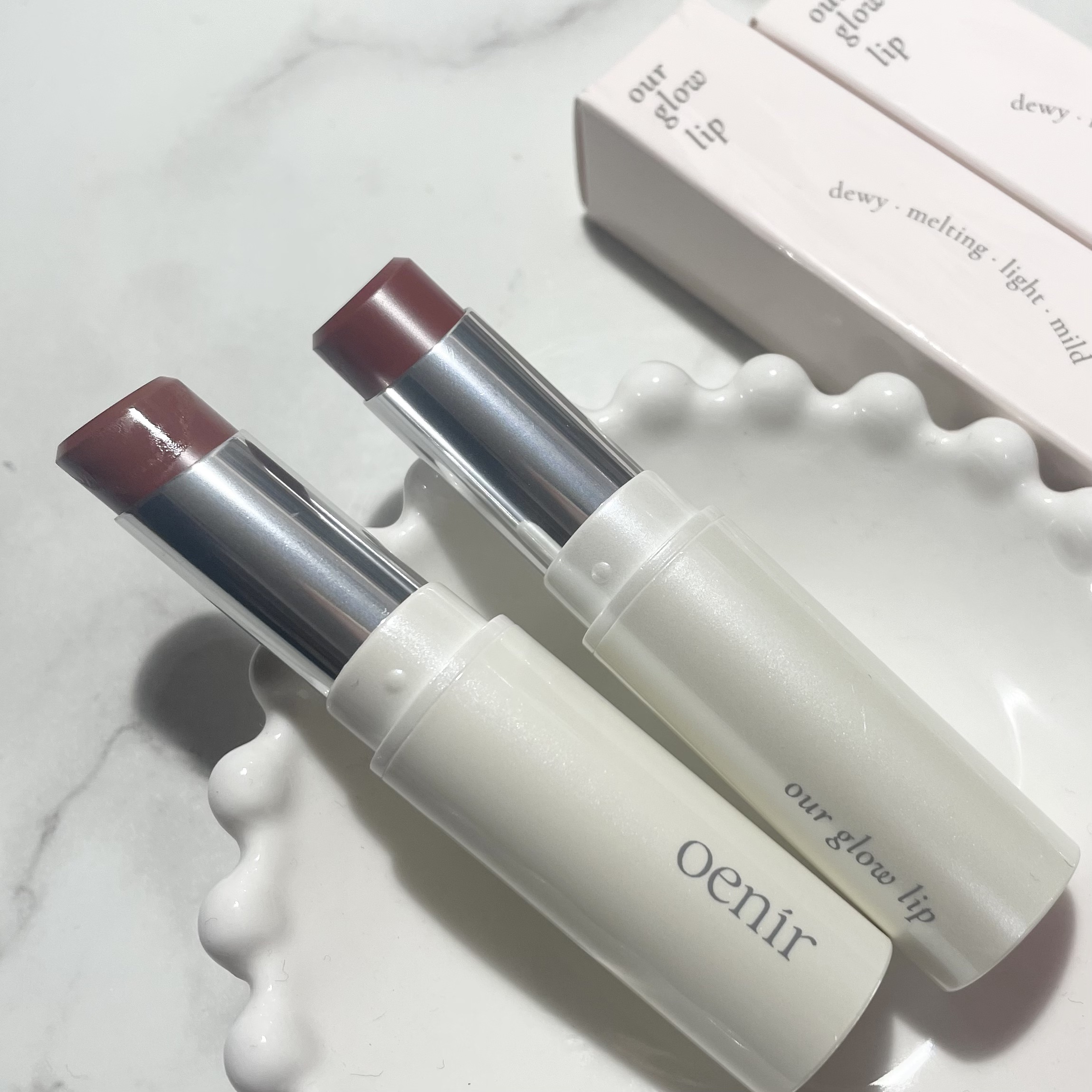 アワーグロウリップ/oenir/口紅を使ったクチコミ（2枚目）