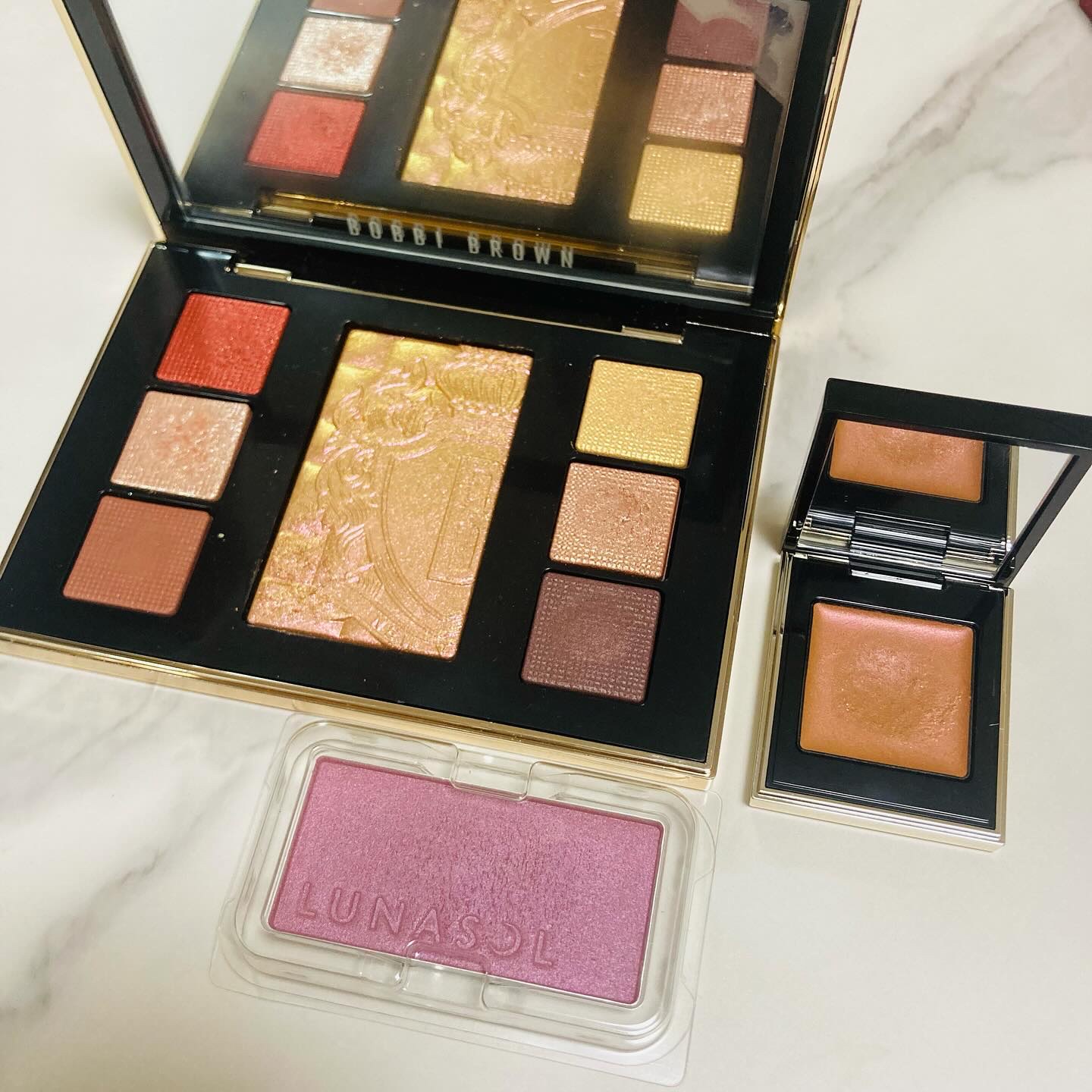 ルナソル カラーリングシアーチークス(グロウ) EX10 Allure Viola/LUNASOL/パウダーチークを使ったクチコミ（1枚目）