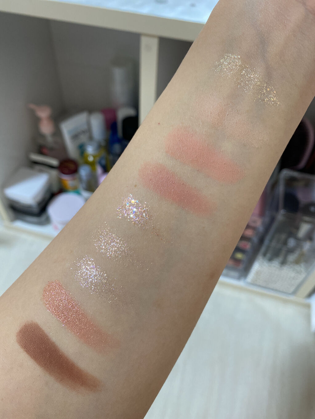 グリッターペディアアイパレット/unleashia/アイシャドウパレットを使ったクチコミ（3枚目）