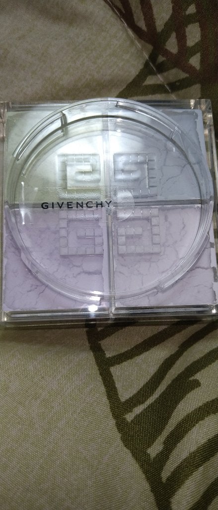 プリズム・リーブル/GIVENCHY/ルースパウダーを使ったクチコミ(1枚目)