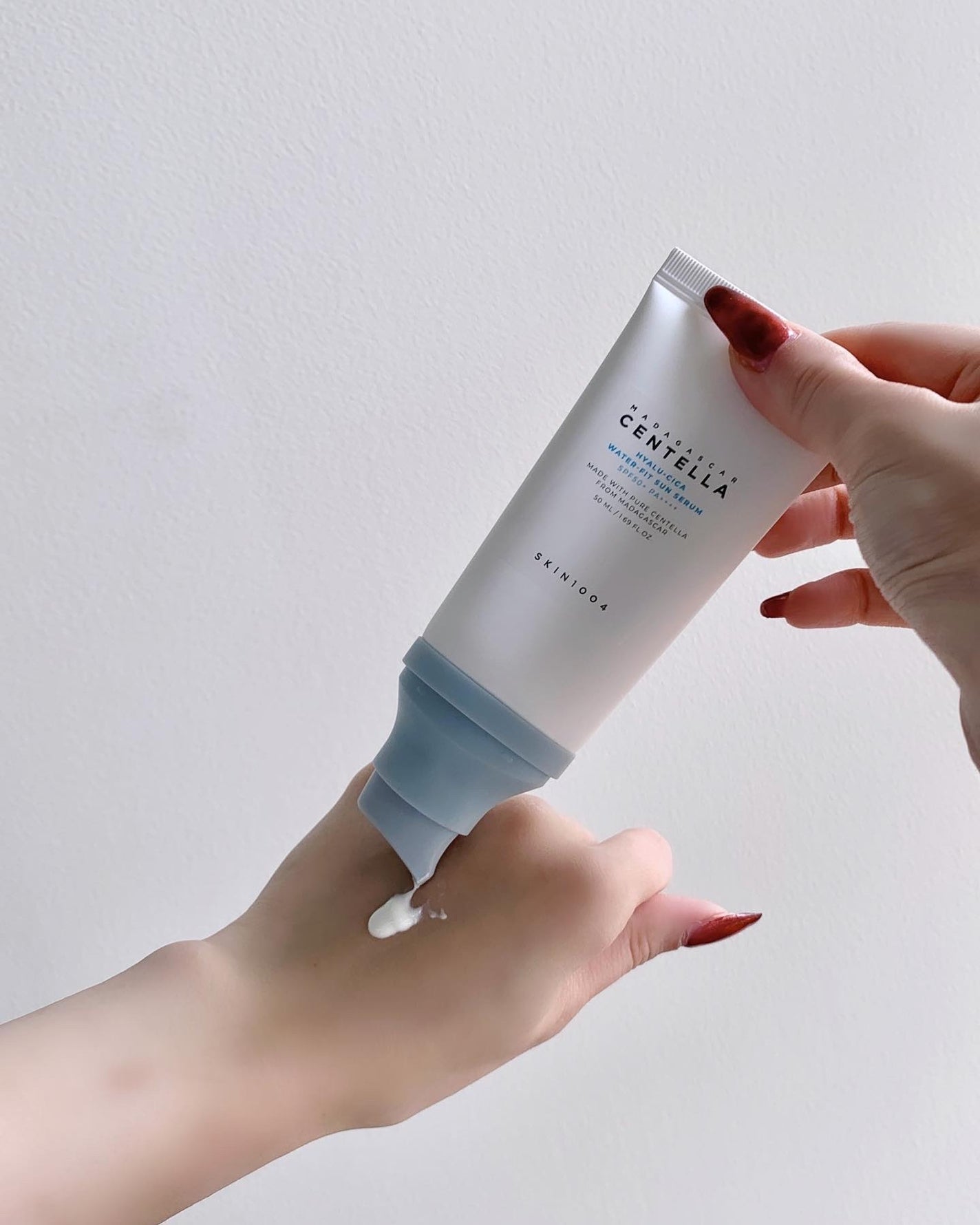 ヒアルーシカ ウォーターフィット サンセラム/SKIN1004/日焼け止めローションを使ったクチコミ(2枚目)