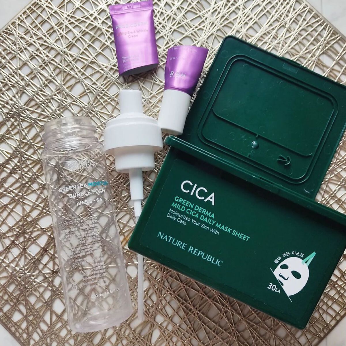 グリーンティーモイスチャーバブルフォーム/ラウンドアラウンド/泡洗顔を使ったクチコミ（1枚目）