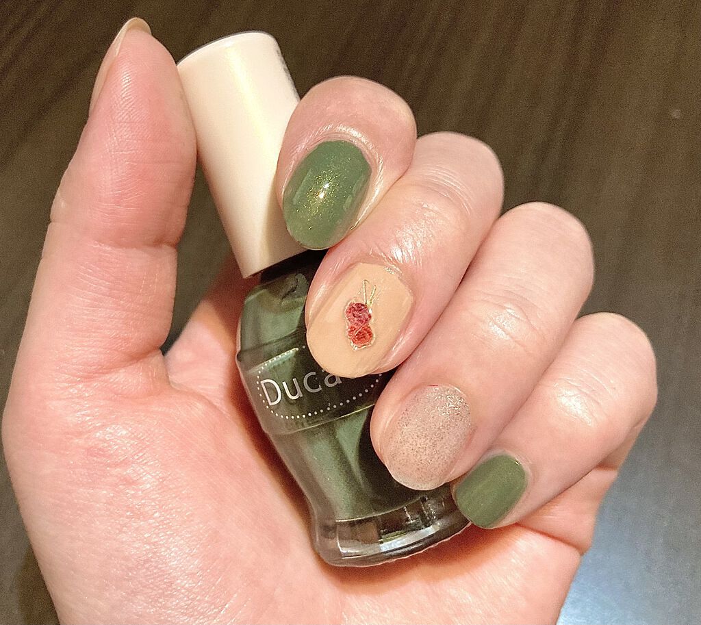 カラフルネイルズ/キャンメイク/マニキュアを使ったクチコミ（1枚目）