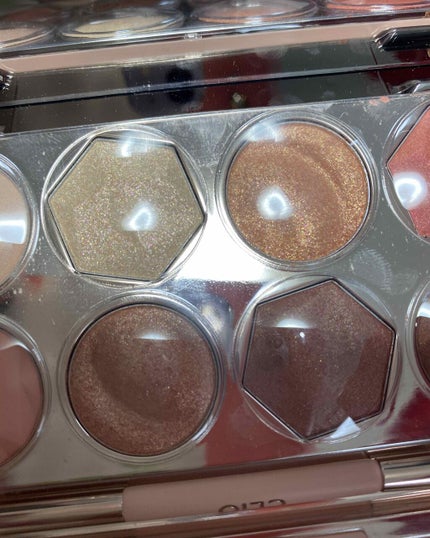 プリズム エアー アイ パレット/CLIO/アイシャドウパレットを使ったクチコミ(3枚目)