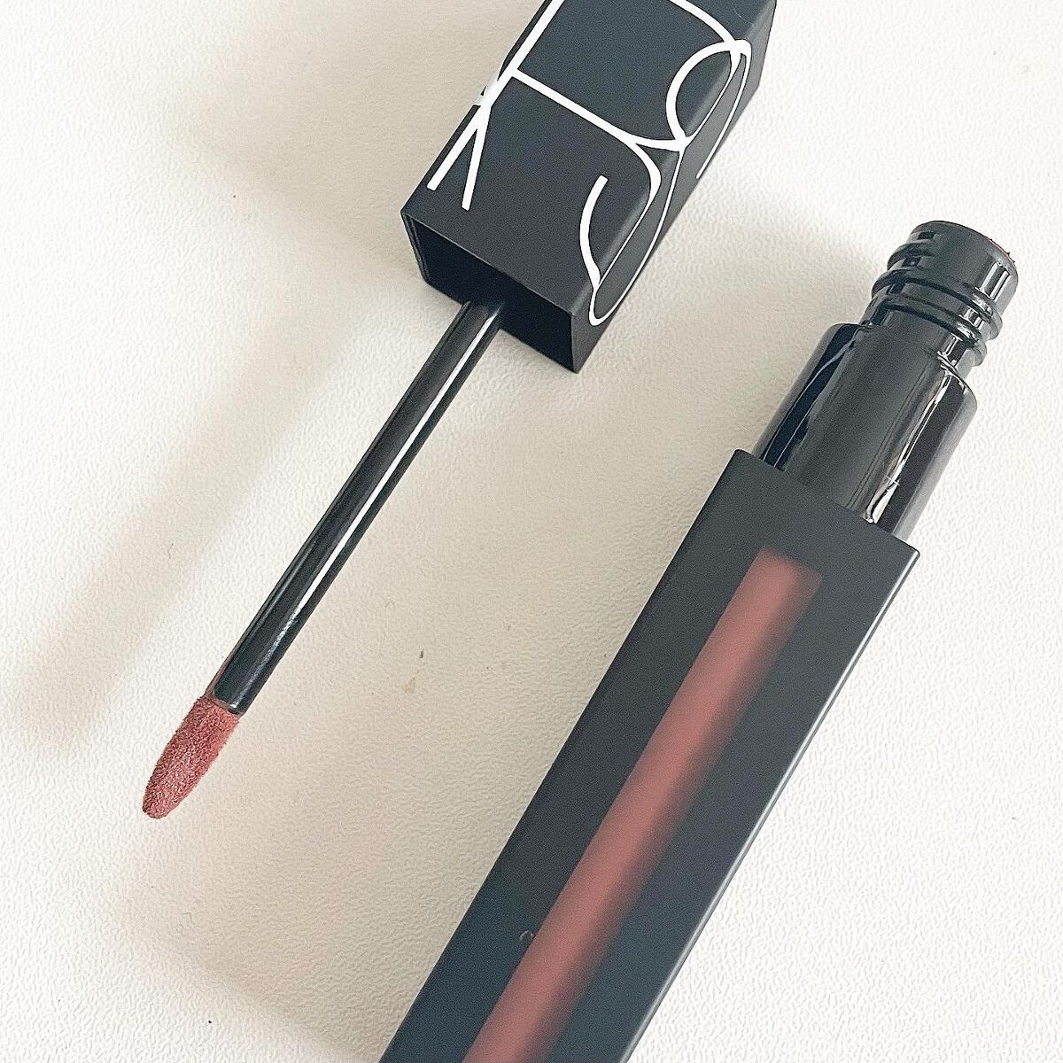 パワーマットリップピグメント 2760  ソフトブラウンピンク/NARS/口紅を使ったクチコミ（2枚目）