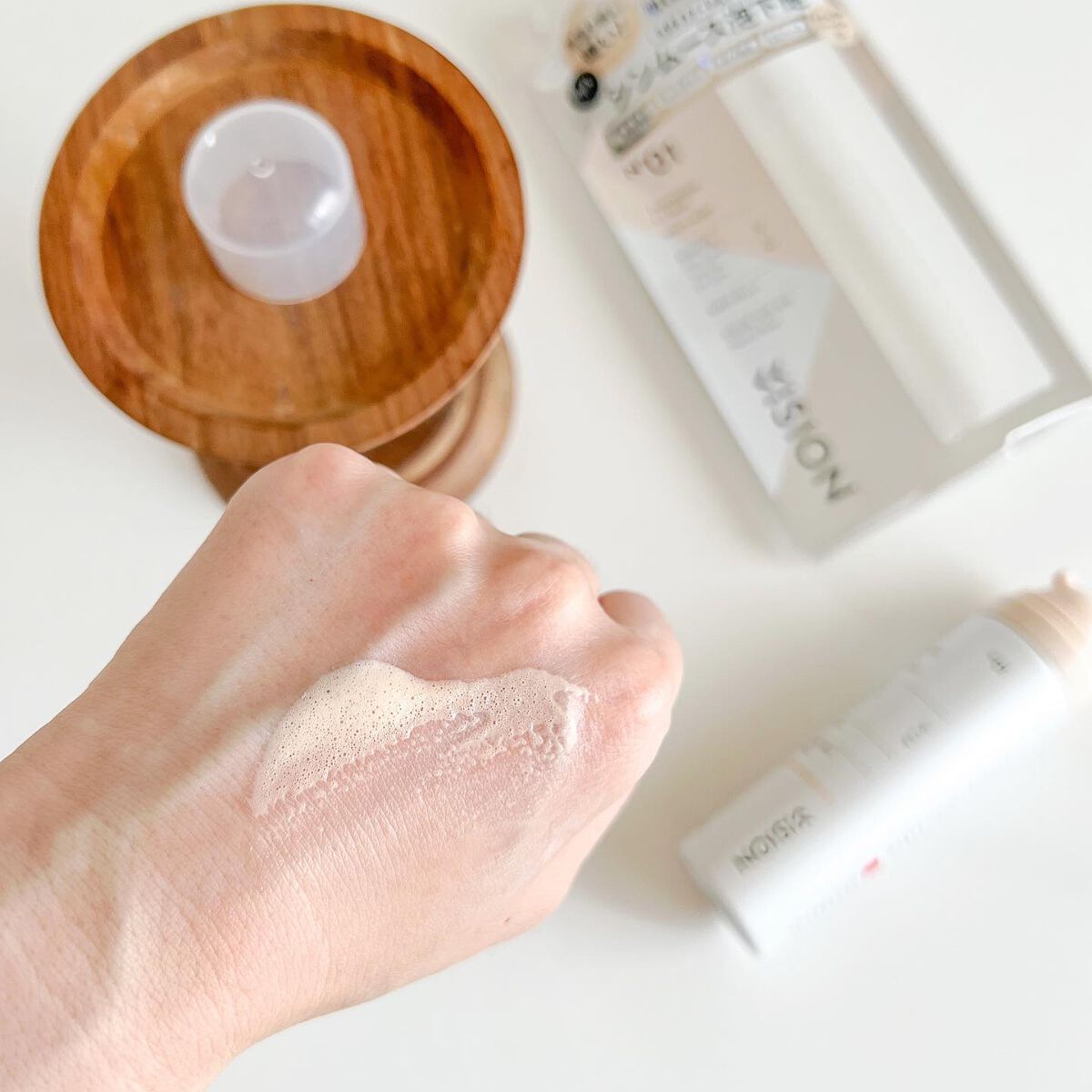 シンムース CCベース M/VIVISION/CCクリームを使ったクチコミ(4枚目)