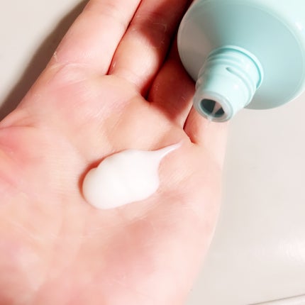 NOV Ⅲ ウォッシングクリームのクチコミ「きめ細かく弾力のある泡立ちでお肌のうるおいを保ちながら汚れをすっきり落とす洗顔料です。
洗いあ.....」(2枚目)