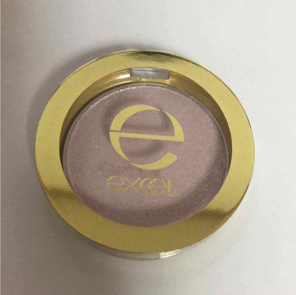 シャイニーシャドウ N/excel/単色アイシャドウを使ったクチコミ（1枚目）