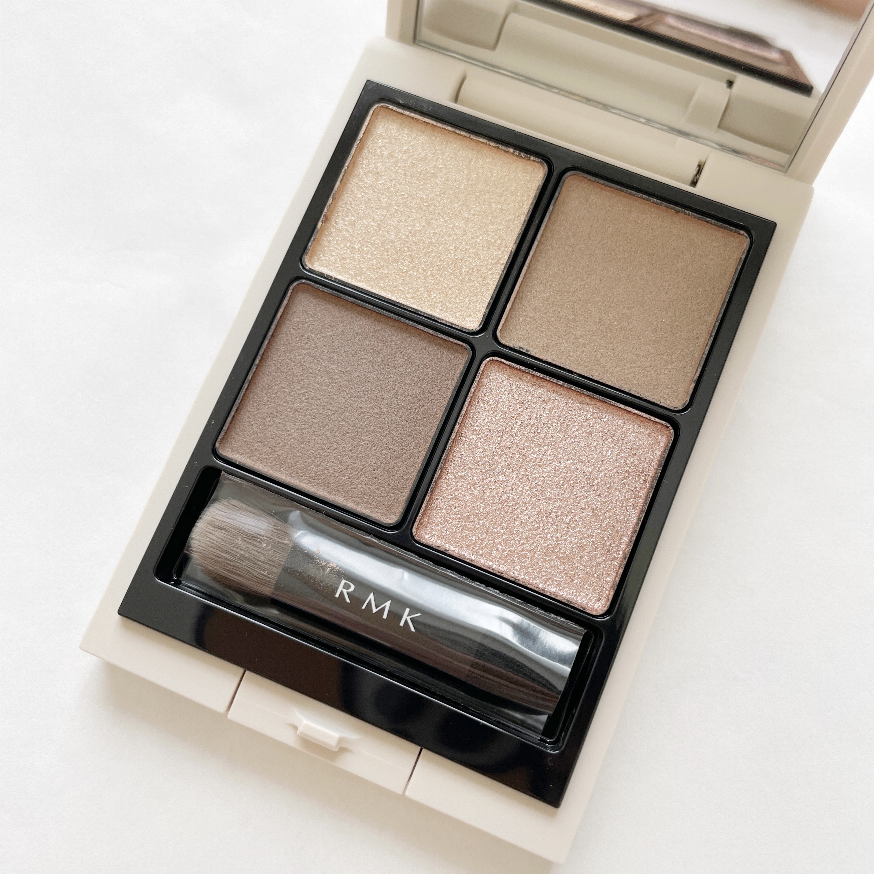 RMK シンクロマティック アイシャドウパレット 01 ソフトスポット/RMK/アイシャドウパレットを使ったクチコミ（2枚目）