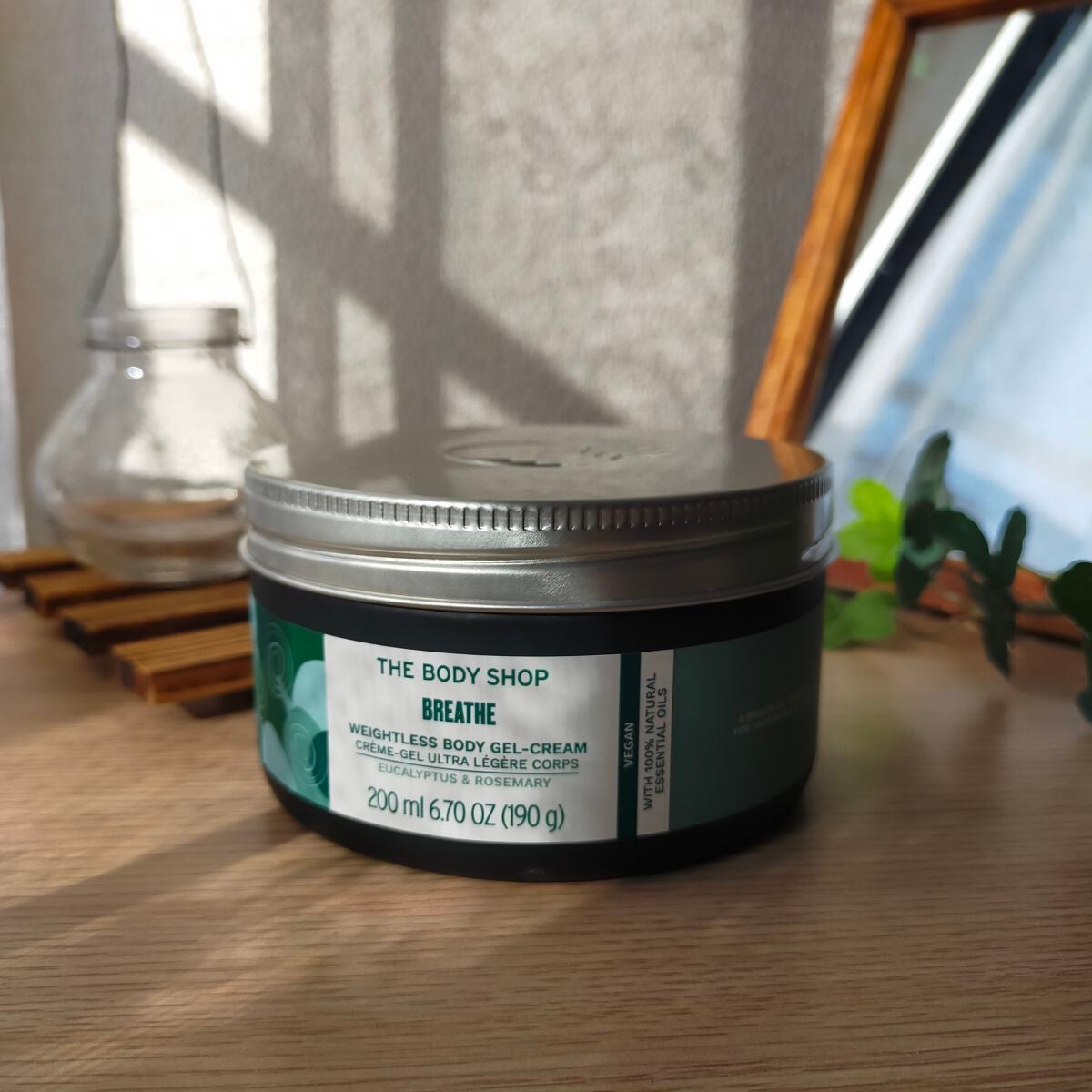 ウェルネス ボディジェルクリーム ユーカリ& ローズマリー/THE BODY SHOP/ボディクリームを使ったクチコミ(4枚目)