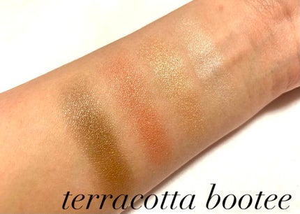 リアルクローズシャドウ/excel/アイシャドウパレットを使ったクチコミ(2枚目)