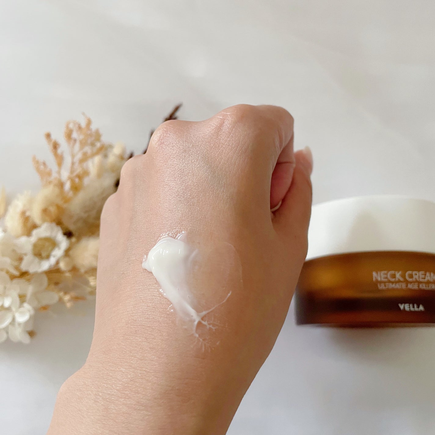 ベラ アルティメットエージ ネッククリーム/VELLA/フェイスクリームを使ったクチコミ(3枚目)