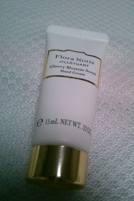 チェリーブロッサム ハンドクリーム/Flora Notis JILL STUART/ハンドクリームを使ったクチコミ(3枚目)
