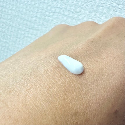 meme1906 on LIPS 「◎テクスチャーみずみずしい軽いテクスチャー青白さやテカリもない..」(4枚目)