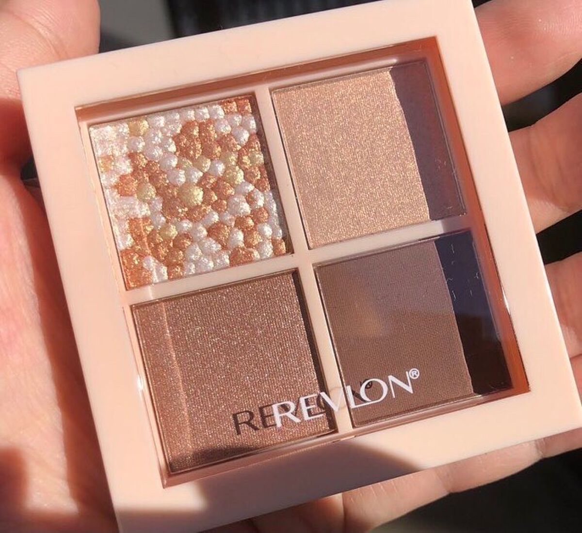 レブロン ダズル アイシャドウ クアッド 001 グレイジング ブラウン/REVLON/アイシャドウパレットを使ったクチコミ（1枚目）