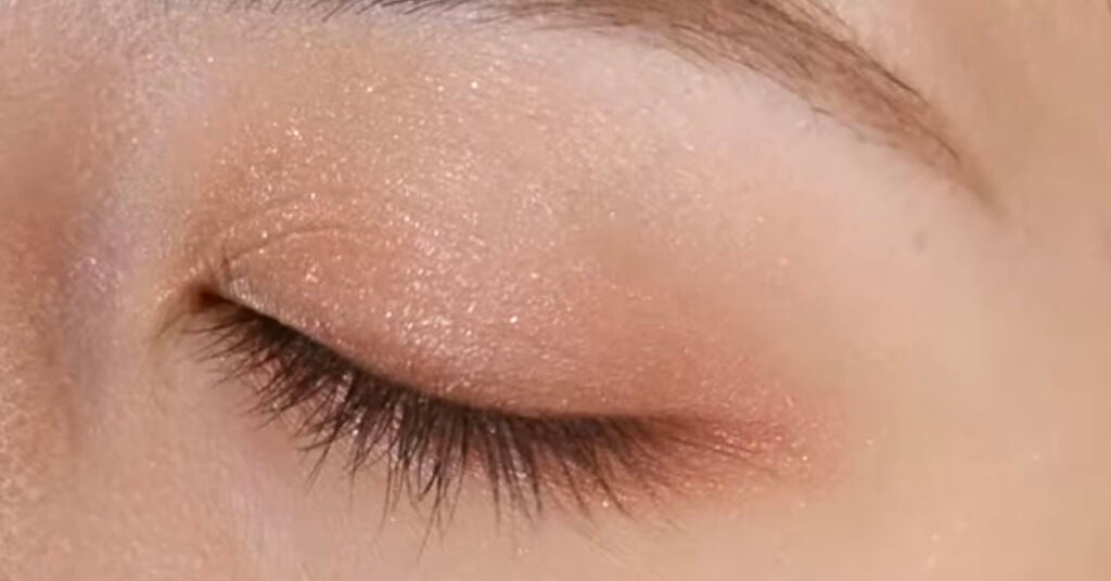 トーンアップアイシャドウ/CEZANNE/アイシャドウパレットを使ったクチコミ(3枚目)