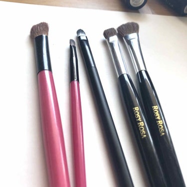 UR GLAM　EYESHADOW BRUSH B/U R GLAM/メイクブラシを使ったクチコミ（3枚目）