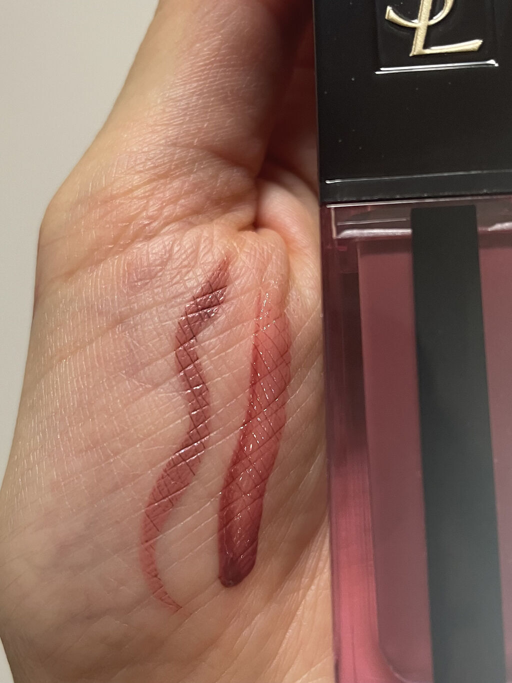 ルージュ ピュールクチュール ヴェルニ ウォーターステイン/YVES SAINT LAURENT BEAUTE/口紅を使ったクチコミ（2枚目）