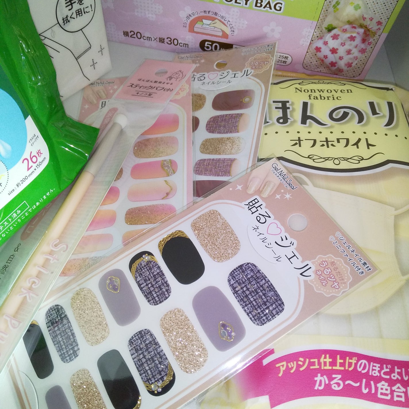 貼るジェルネイル/セリア/ネイルシールを使ったクチコミ(2枚目)