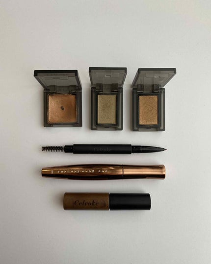 セルヴォーク ヴォランタリー アイズ/Celvoke/単色アイシャドウを使ったクチコミ(2枚目)