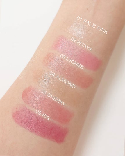 リップ オイル バーム/CLARINS/リップバームを使ったクチコミ(4枚目)