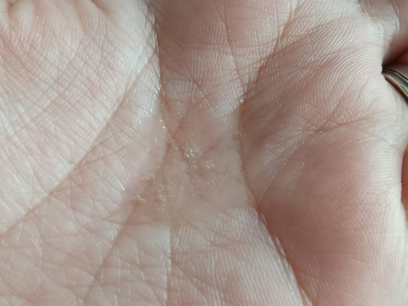 スーパーリッチシャイン ダメージリペア とろとろ補修ヘアオイル/LUX/ヘアオイルを使ったクチコミ(3枚目)