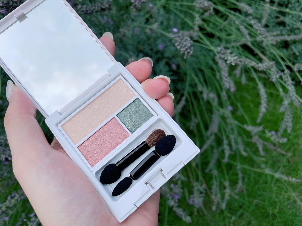 【ミキモト コスメティックス】 PEARL PRECIOUS AURA ・・・・・・・・・・・・・・・・・・
パールプレシャスオーラ
💎アイカラーパレット GR2💎
レフィル 4,400円(税込)
ケース 1,430円(税込)
・・・・