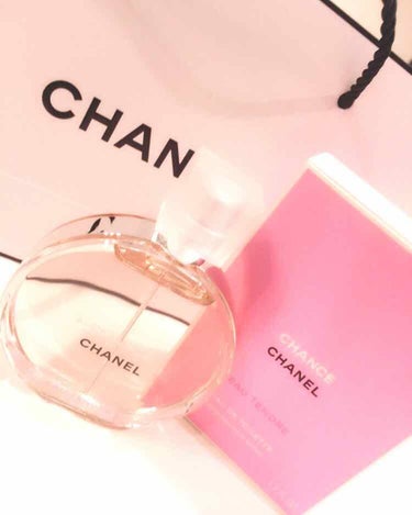 少し前から愛用してる香水♡
コスメ買いにCHANELへ行った時にBAさんにおすすめされて、すっごくいい香りで一目惚れ(°_°)
フルーティで女性らしい香り♡

#デパコス #CHANEL #香水