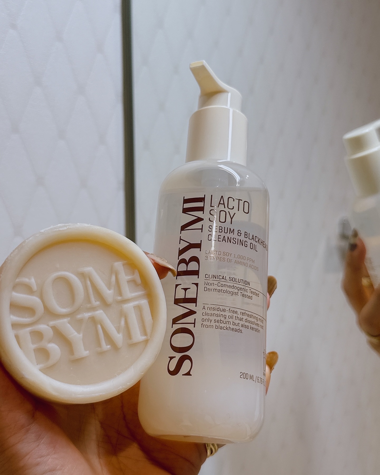 🫢ʾʾʾʾʾʾʾʾʾʾʾʾʾʾʾʾ

サムバイミー　　日本発売🇯🇵

プラクトソイとは？
大豆の栄養がそのまま詰め込んだソイミルク
（植物性タンパク質の豆乳）をラクトバチルスで発酵させた肌に優しい成分🥛。

パケからシンプルでこれ気