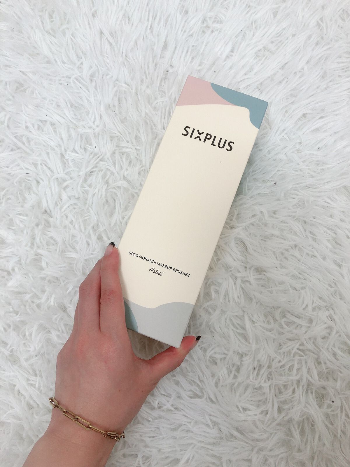 Youpon01 on LIPS 「メイクブラシといえば、#sixplusさん🌟8本のセットが入っ..」(2枚目)