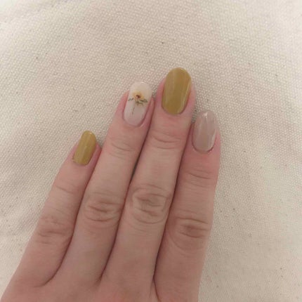 カラフルネイルズ/キャンメイク/マニキュアを使ったクチコミ(2枚目)