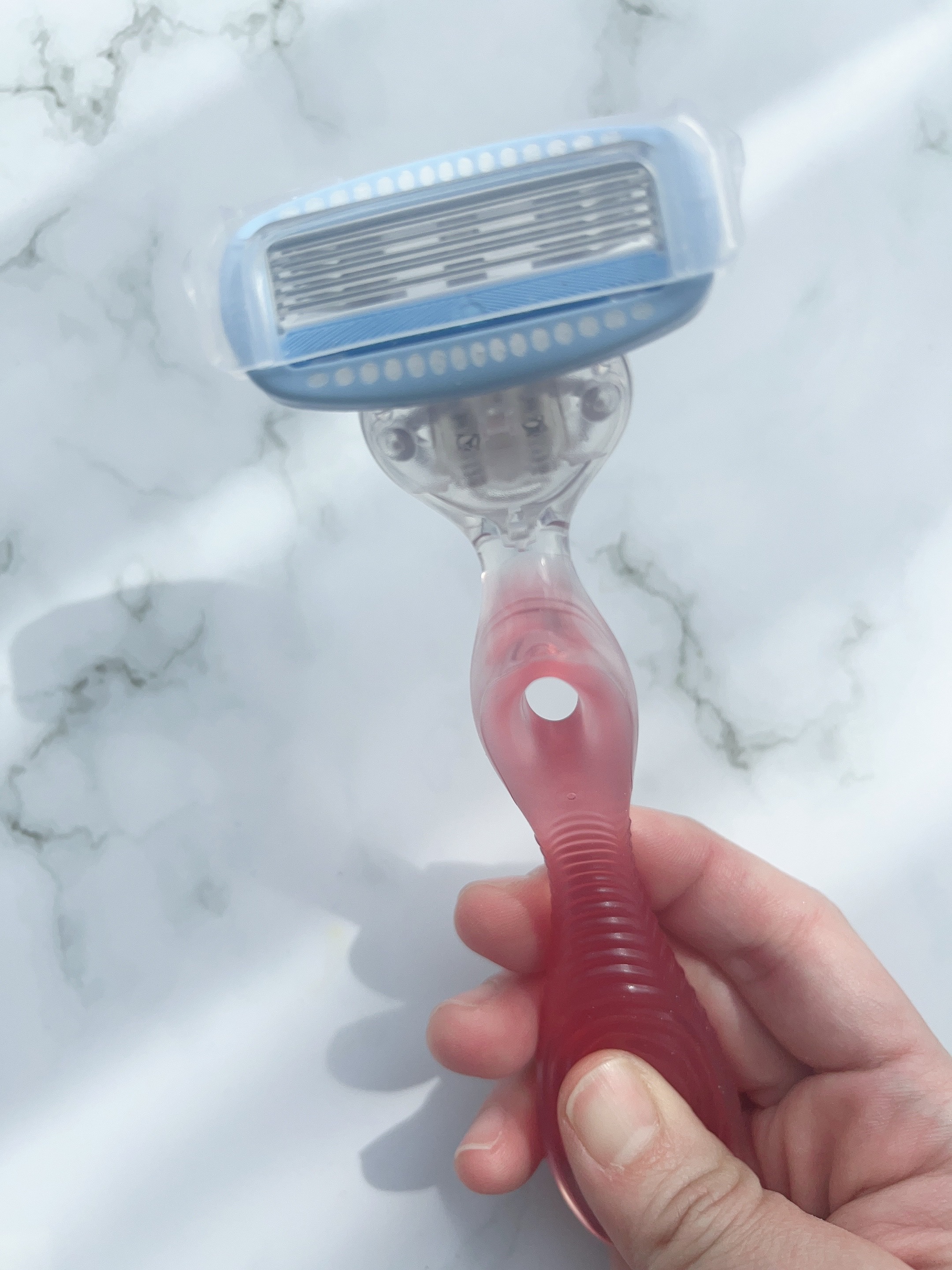 ハイドロシルク ホルダー （刃付き＋替刃１コ）/ハイドロシルク/シェーバーを使ったクチコミ（3枚目）