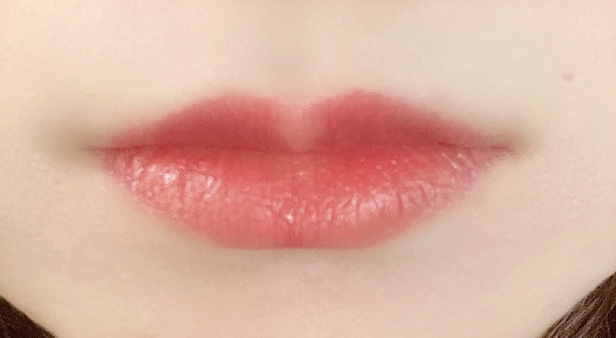 ルージュ ココ フラッシュ 142 クラッシュ ドゥ シャネル/CHANEL/口紅を使ったクチコミ（2枚目）